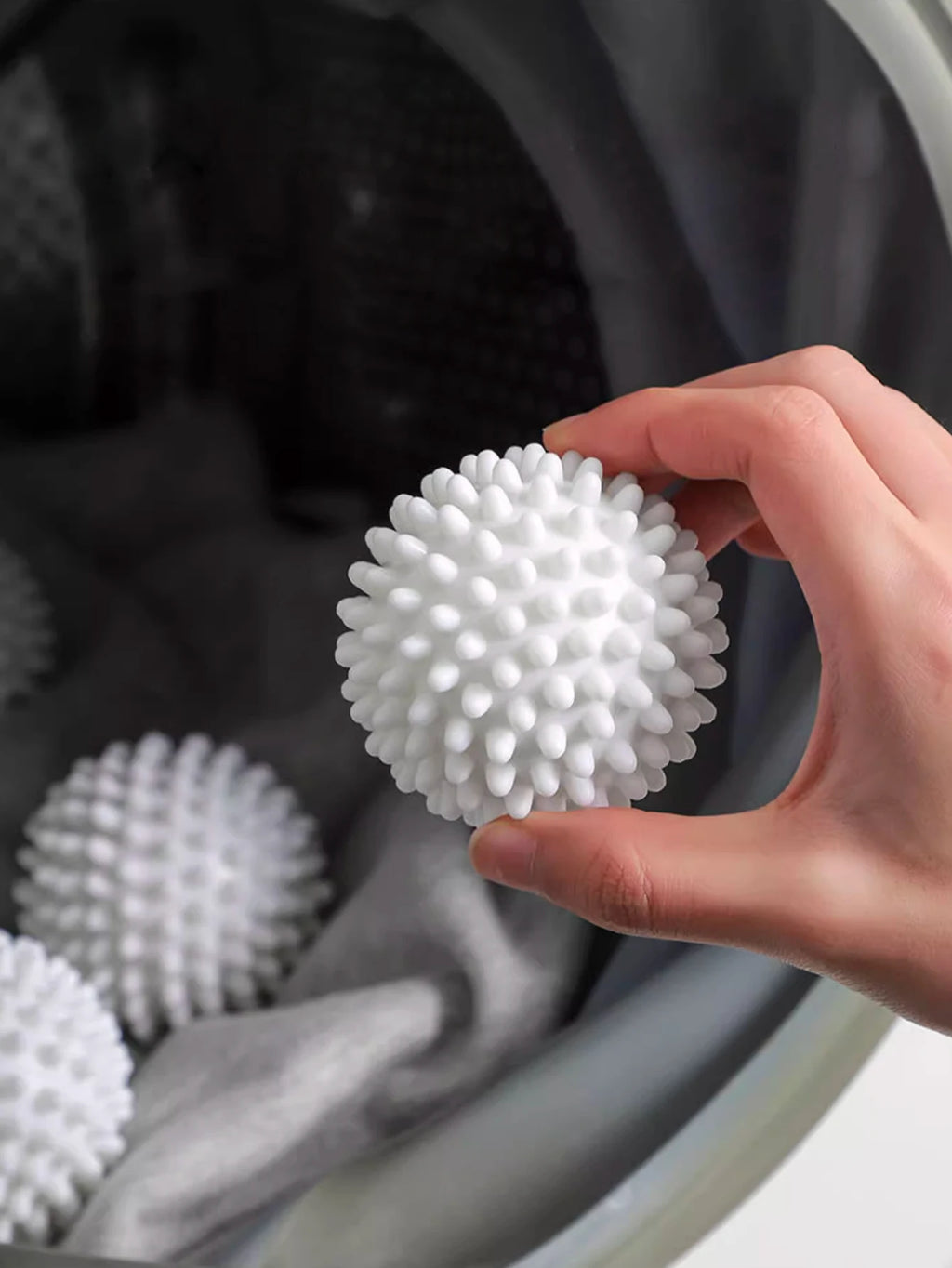 TPR Anti Winding Laundry Ball Circular Pure White Magic Cleaning Drum Washing Machine For Dirt Removal And  Knotting