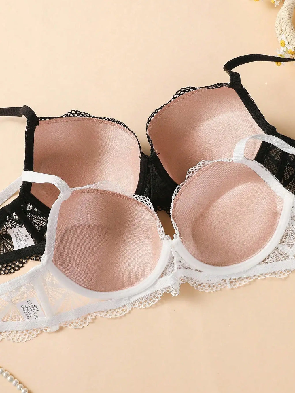 2-Pack Lace Underwire Bra Set for Women - Black and White Floral Pattern