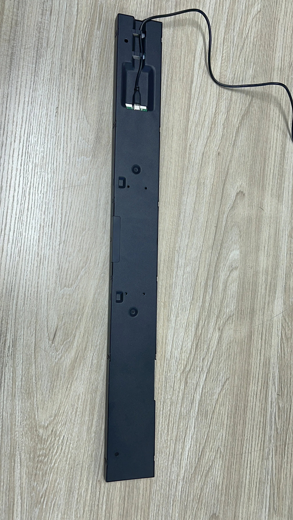 VETO 23.1 Inch Indoor Stretched Bar LCD Panel Android Shelf Advertising Screen TFT LCD Bar Style Display for Supermarket Retail
