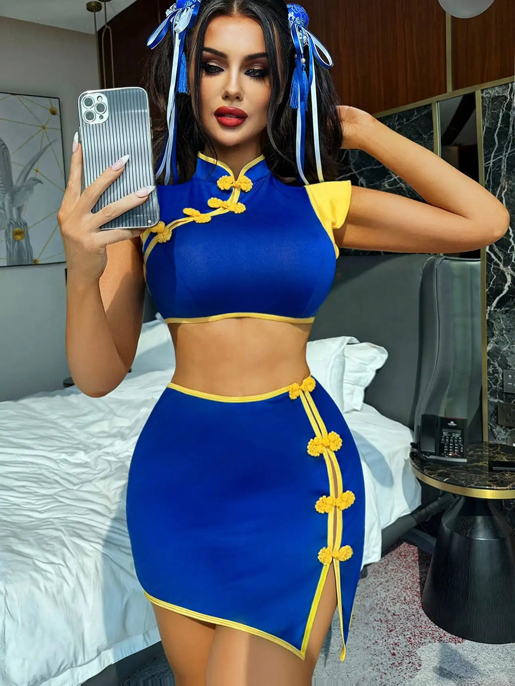 2-Piece Blue Yellow Contrast Crop Top & Slit Mini Skirt Set with Mandarin Collar